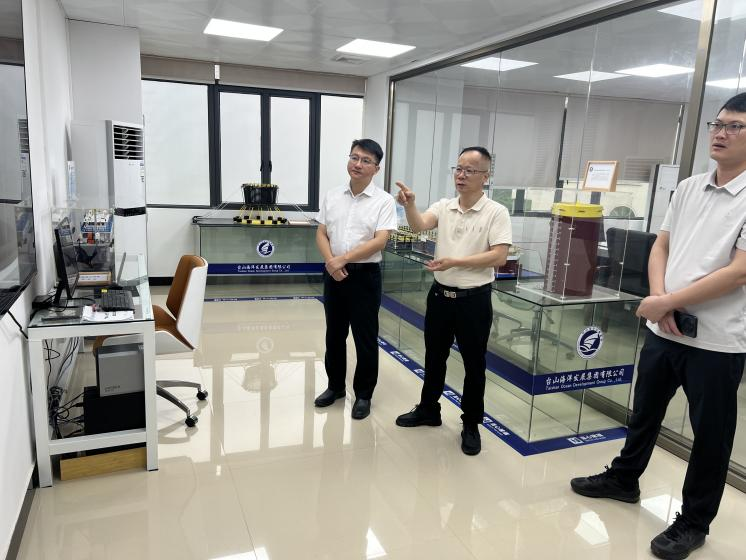 市濱海投資集團(tuán)公司黨委副書(shū)記、總經(jīng)理梁亮帶隊(duì)赴臺(tái)山海洋發(fā)展集團(tuán)考察調(diào)研